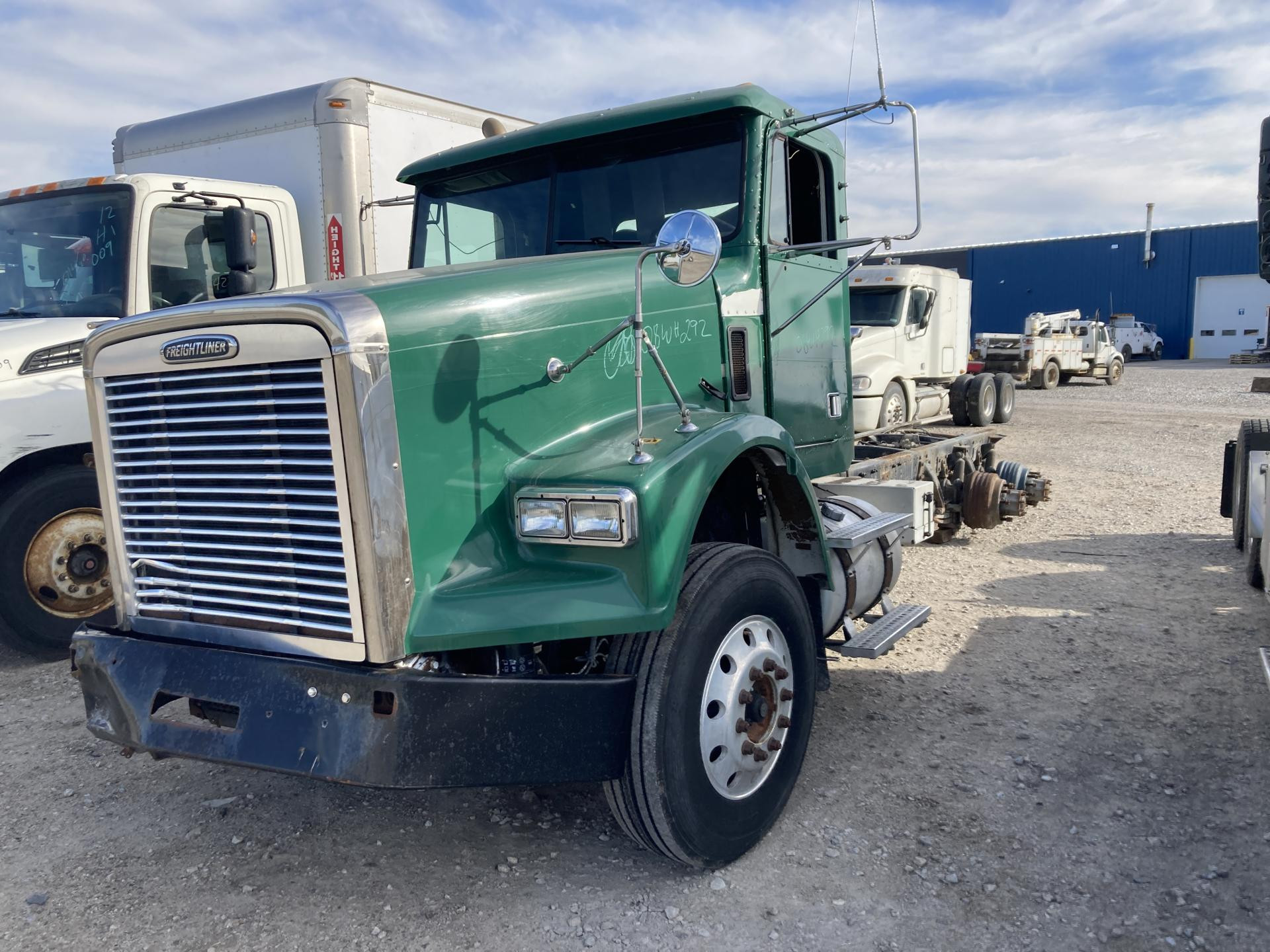 Freightliner FLD120SD Parts Unit for Sale