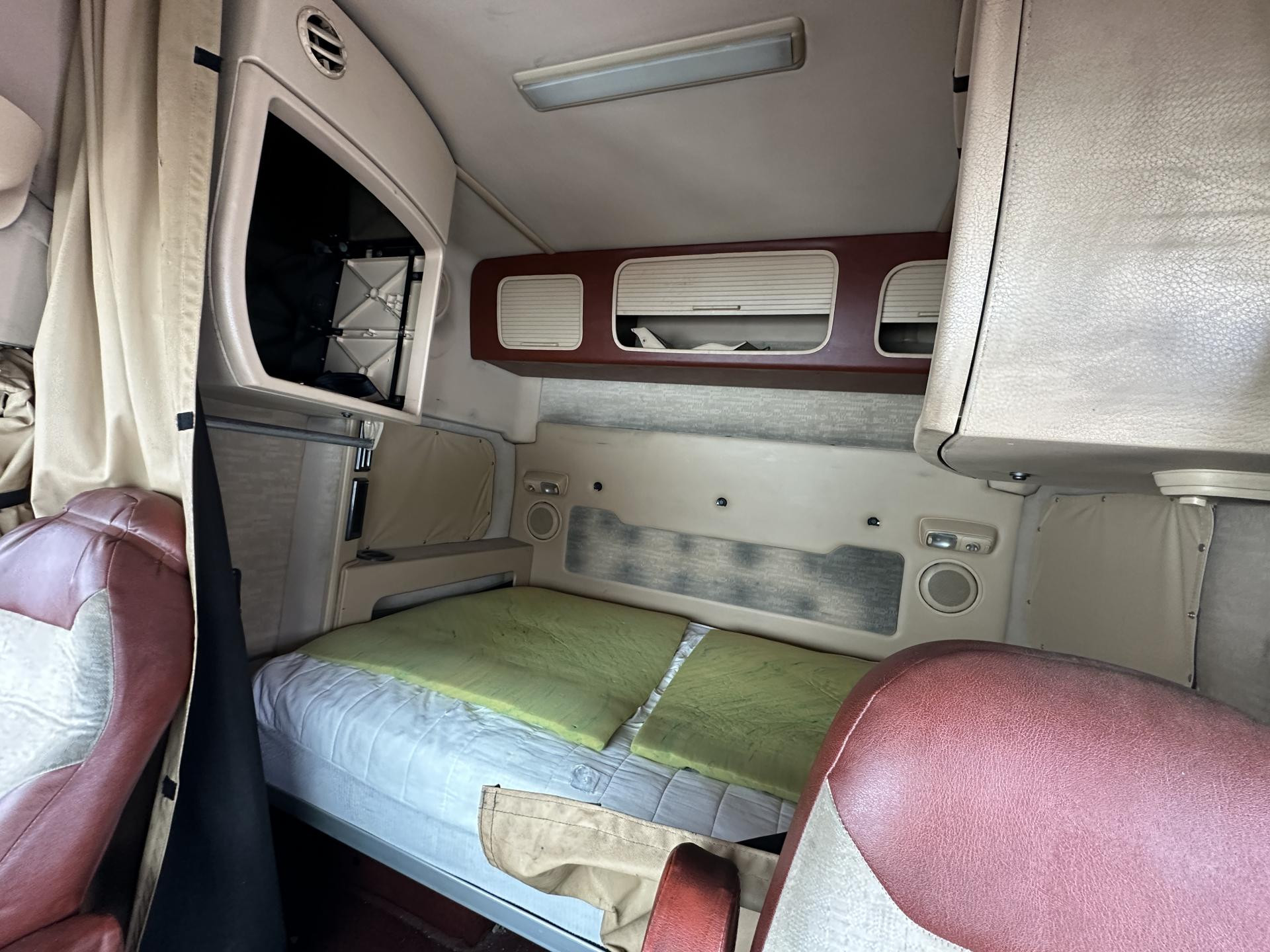 Volvo VT Parts Unit for Sale