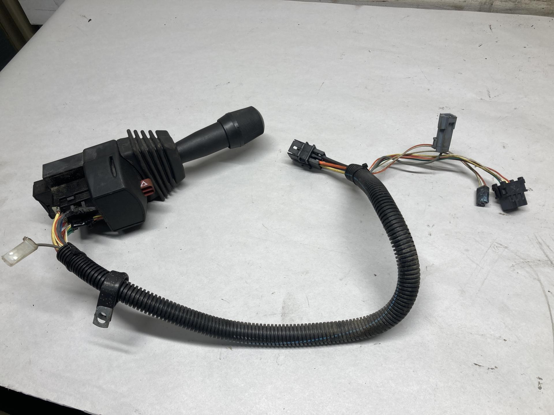 Turn Signal Switch For International Medium Duty & Bus – 3566944C91, 2042615C91, S19081 (Left Side, 3-Month Warranty)