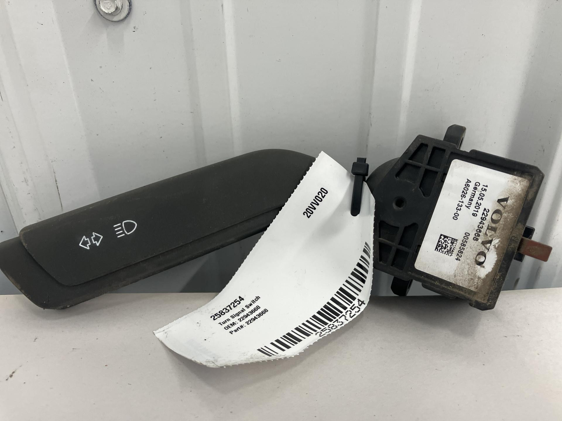 Volvo VNL Turn Signal/Column Switch for Sale