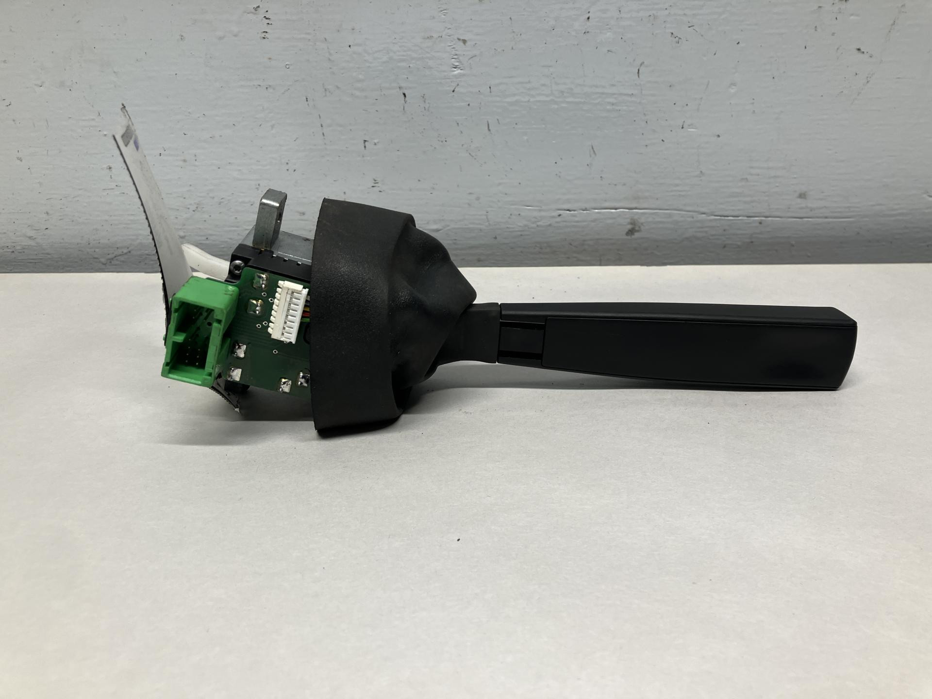 20797838 | Volvo VNL Turn Signal/Column Switch for Sale