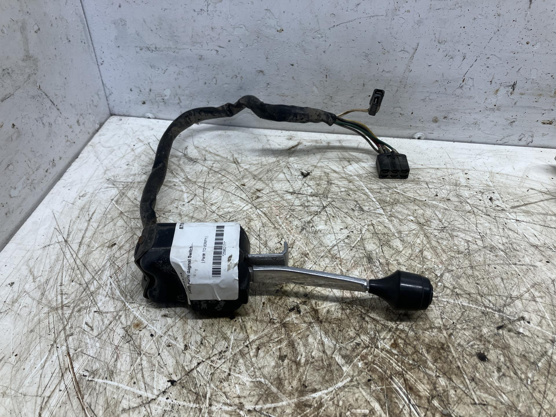 Volvo WX Turn Signal/Column Switch for Sale