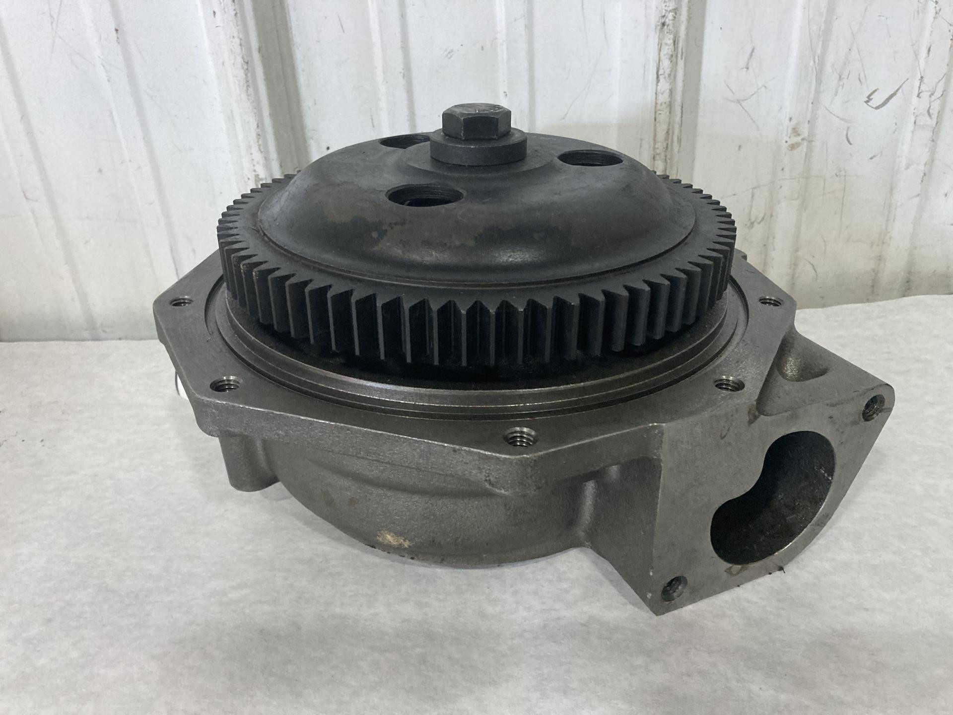 WA901052402 CAT C15 Engine Water Pump for Sale
