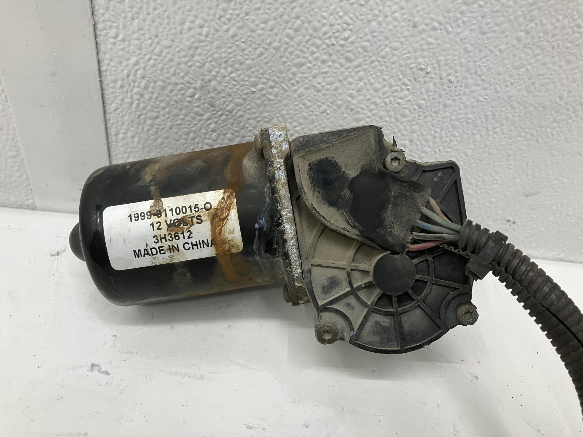 Freightliner CLASSIC XL Windshield Wiper Motor for Sale