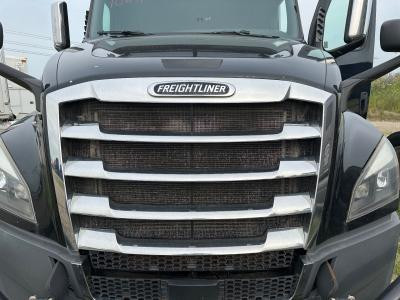 2017-2024 Freightliner CASCADIA Grille - Used