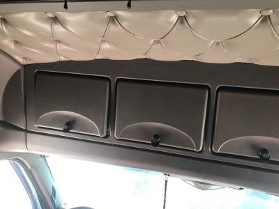 Kenworth T2000 Console - Used