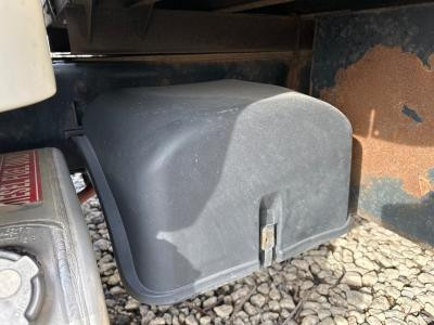 Freightliner M2 106 Battery Box Cover – New OEM Part 56446539