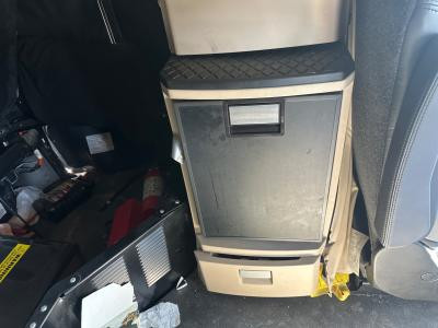 Kenworth T680 Left/Driver Sleeper Cabinet - Used