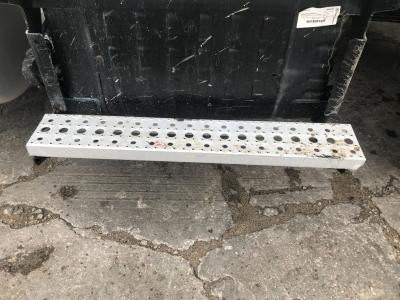 Freightliner CASCADIA Step (Frame, Fuel Tank, Faring) - Used
