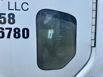 Freightliner COLUMBIA 120 Right/Passenger Door Glass - Used