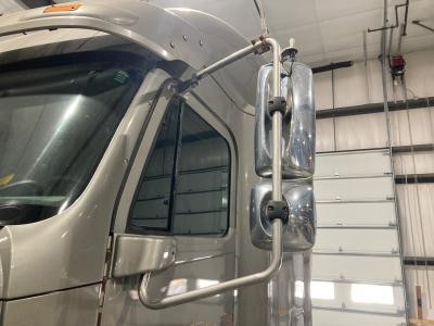 2001-2012 Freightliner COLUMBIA 120 POLY/CHROME Left/Driver Door Mirror - Used