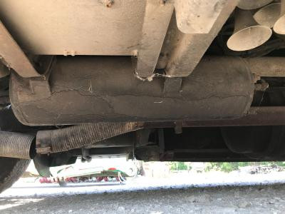 Kenworth T2000 10(in) Diameter Air Tank - Used | Length: 29.5(in)