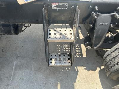 Freightliner CASCADIA Step (Frame, Fuel Tank, Faring) - Used