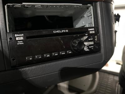 Volvo VNL CD Player A/V Equipment (Radio)