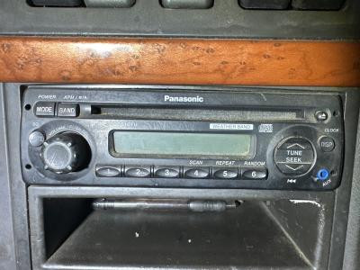 Volvo VNL CD Player A/V Equipment (Radio), Panasonic | P/N CQ5101U