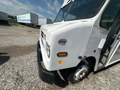 Freightliner MT White Hood - Used