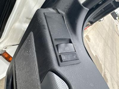 Freightliner CASCADIA Right/Passenger Door Electrical Switch - Used