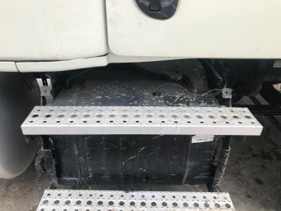 Freightliner CASCADIA Step (Frame, Fuel Tank, Faring) - Used