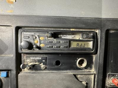 International 8200 A/V Equipment (Radio) for Sale