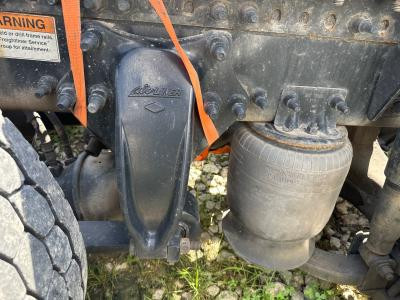Freightliner CASCADIA Right/Passenger Suspension Spring Hanger - Used