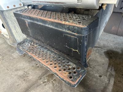 GMC C7500 Left/Driver Step (Frame, Fuel Tank, Faring) - Used