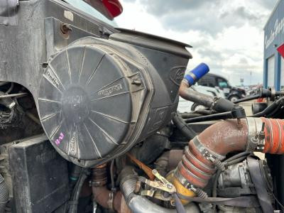 Peterbilt 387 Right/Passenger Air Cleaner - Used