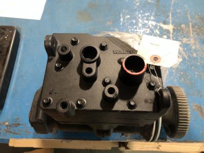 マル 9122180000 | Paccar MX13 Engine Air Compressor for Sale