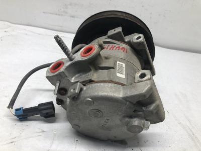 Freightliner 122SD Air Conditioner Compressor for Sale