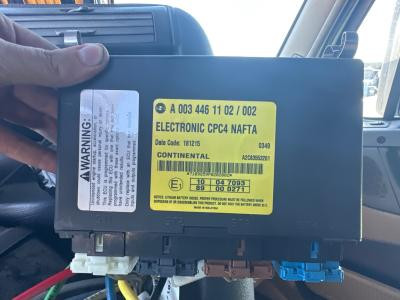 A0034461102/002 | Freightliner CASCADIA Cab Control Module CECU