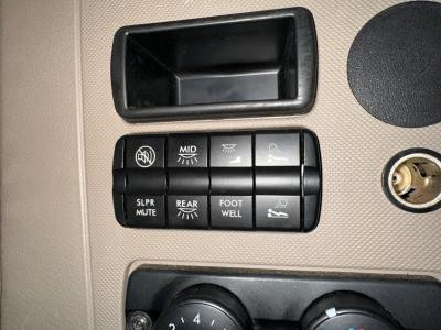 2008-2026 Freightliner CASCADIA Sleeper Control - Used