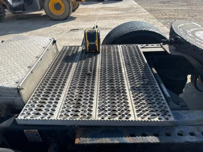 Peterbilt 579 28 x 34 Deckplate - Used