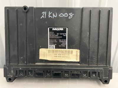 Q21-1126-700-700 | Kenworth T880 Cab Control Module CECU for
