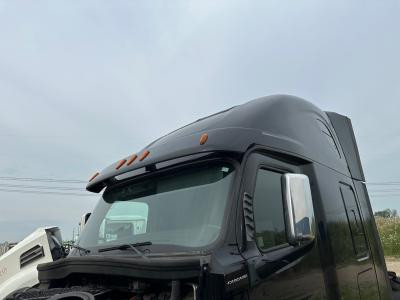 2018-2026 Freightliner CASCADIA Sun Visor (Exterior) - Used