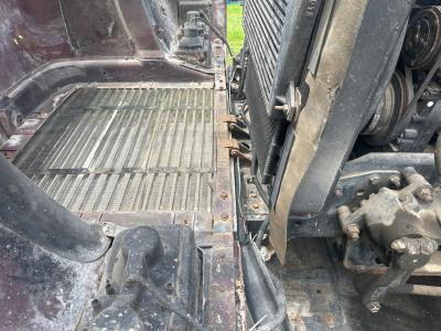 Freightliner FLD120 Hood Hinge - Used