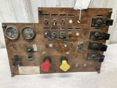 1987-2000 Peterbilt 379 Gauge And Switch Panel Dash Panel - Used | P/N 1702942