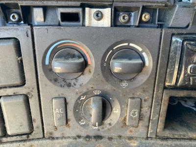 2003-2025 Volvo VNL Heater A/C Temperature Controls - Used