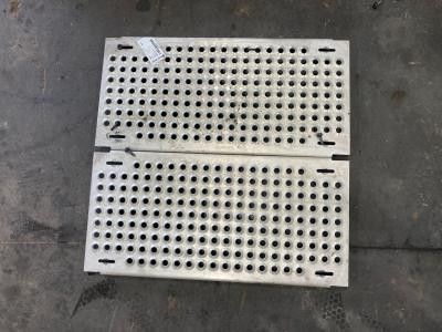 International LT 28.25 x 30 Deckplate - Used