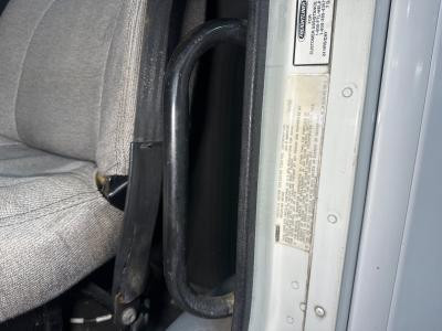 Freightliner COLUMBIA 120 12(in) Grab Handle, Cab Entry (Rear) - Used