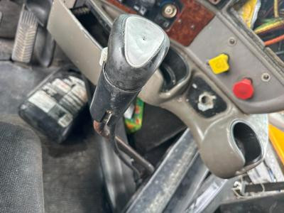 Fuller RTLO15610B Shift Lever - Used