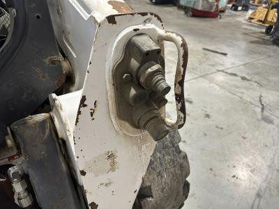 7246784 | Bobcat S570 Equip Auxiliary Coupler for Sale