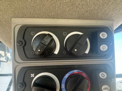 461-7393 | CAT 950M Dash Panel for Sale