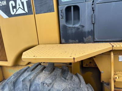 CAT 924H Right/Passenger Fender - Used | P/N 2020392