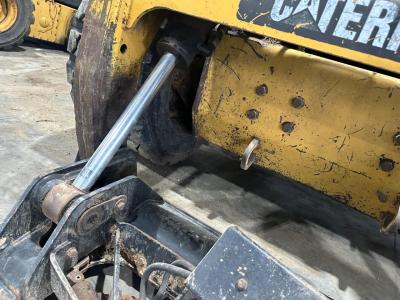 CAT 272C Right/Passenger Hydraulic Cylinder - Used