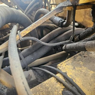 John Deere 750C Left/Driver Hydraulic Motor - Used | P/N AT142440