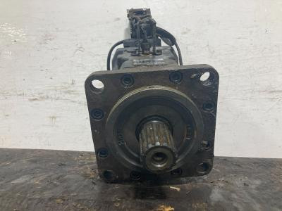 AT227317 | John Deere 750K Hydraulic Motor for Sale