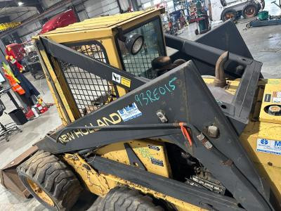 New Holland L785 Linkage - Used | P/N 632369