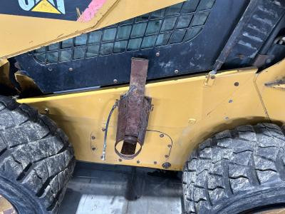 CAT 272C Left/Driver Equip Panel/Cover - Used | P/N 2583399