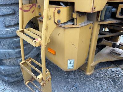 CAT 924H Right/Passenger Equip Panel/Cover - Used | P/N 1409291