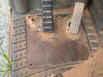 Genie GTH-844 Equip Panel/Cover - Used | P/N 7132154GT