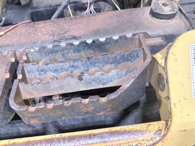CAT 252B Step for Sale